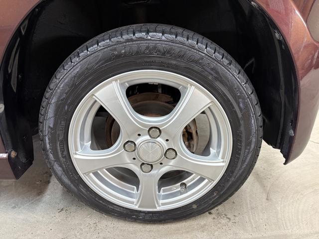 ピクシススペース カスタム X 4WD 夏冬タイヤホイル付 純正エンジンスターター 下防錆塗装済 エコアイドル キーフリー オートエアコン ライトコーティング 電動格納ウィンカーミラー 純正フロアマット・ドアバイザー HIDライト(28枚目)