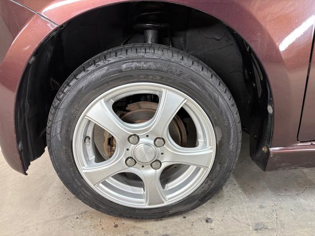 ピクシススペース カスタム X 4WD 夏冬タイヤホイル付 純正エンジンスターター 下防錆塗装済 エコアイドル キーフリー オートエアコン ライトコーティング 電動格納ウィンカーミラー 純正フロアマット・ドアバイザー HIDライト(29枚目)