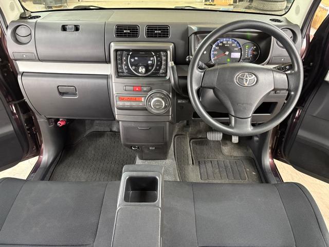 ピクシススペース カスタム X 4WD 夏冬タイヤホイル付 純正エンジンスターター 下防錆塗装済 エコアイドル キーフリー オートエアコン ライトコーティング 電動格納ウィンカーミラー 純正フロアマット・ドアバイザー HIDライト(32枚目)