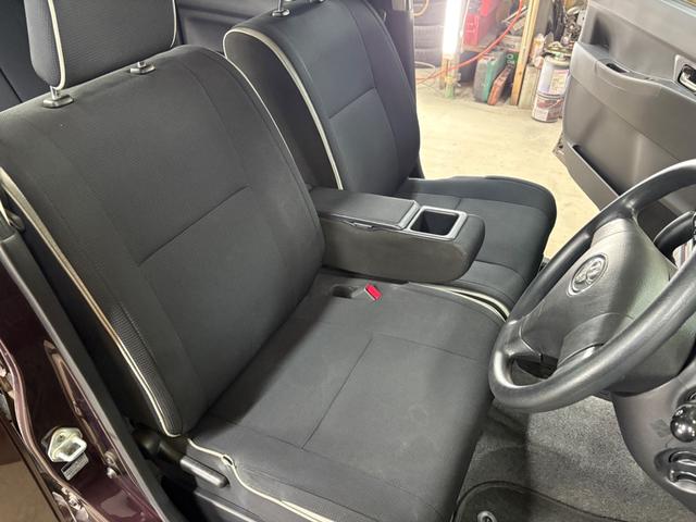 ピクシススペース カスタム X 4WD 夏冬タイヤホイル付 純正エンジンスターター 下防錆塗装済 エコアイドル キーフリー オートエアコン ライトコーティング 電動格納ウィンカーミラー 純正フロアマット・ドアバイザー HIDライト(46枚目)