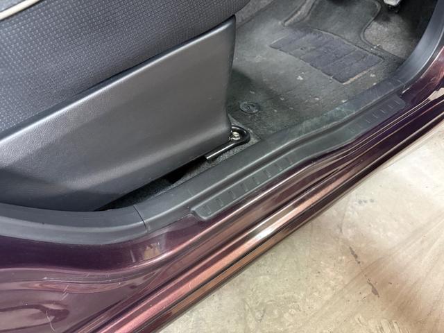 ピクシススペース カスタム X 4WD 夏冬タイヤホイル付 純正エンジンスターター 下防錆塗装済 エコアイドル キーフリー オートエアコン ライトコーティング 電動格納ウィンカーミラー 純正フロアマット・ドアバイザー HIDライト(48枚目)