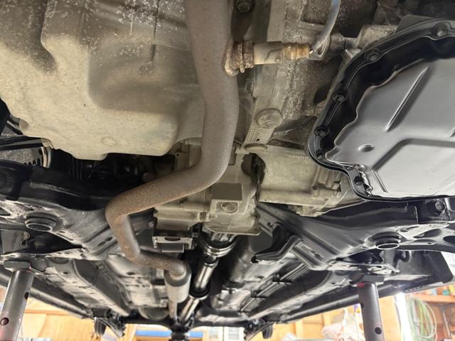 ピクシススペース カスタム X 4WD 夏冬タイヤホイル付 純正エンジンスターター 下防錆塗装済 エコアイドル キーフリー オートエアコン ライトコーティング 電動格納ウィンカーミラー 純正フロアマット・ドアバイザー HIDライト(67枚目)