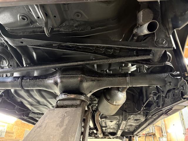 ピクシススペース カスタム X 4WD 夏冬タイヤホイル付 純正エンジンスターター 下防錆塗装済 エコアイドル キーフリー オートエアコン ライトコーティング 電動格納ウィンカーミラー 純正フロアマット・ドアバイザー HIDライト(75枚目)