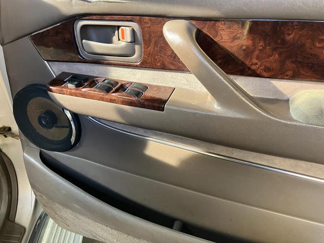 ランドクルーザー80 VXリミテッド 4WD オートクルーズコントロール サンルーフ TV ヘッドライトウォッシャー アルミホイール シートヒーター(14枚目)