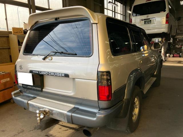 ランドクルーザー80 VXリミテッド 4WD オートクルーズコントロール サンルーフ TV ヘッドライトウォッシャー アルミホイール シートヒーター(16枚目)