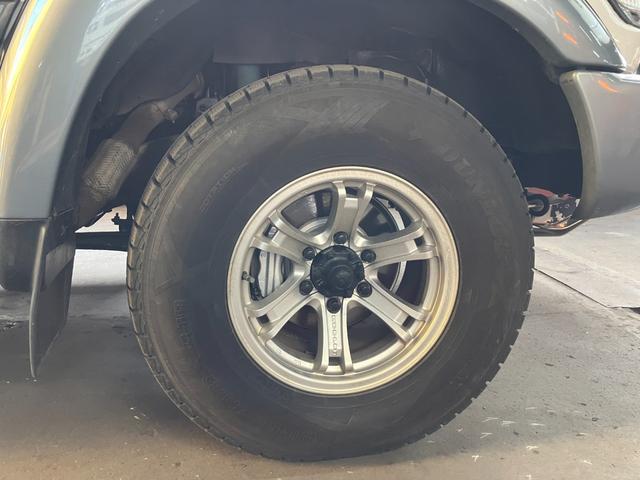 ランドクルーザー80 VXリミテッド 4WD オートクルーズコントロール サンルーフ TV ヘッドライトウォッシャー アルミホイール シートヒーター(21枚目)