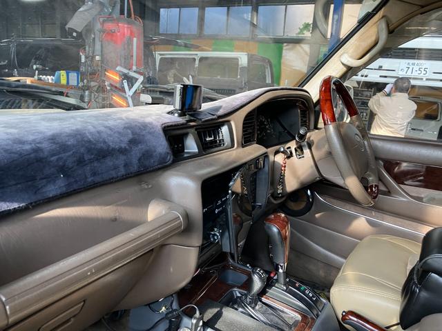 ランドクルーザー80 VXリミテッド 4WD オートクルーズコントロール サンルーフ TV ヘッドライトウォッシャー アルミホイール シートヒーター(25枚目)