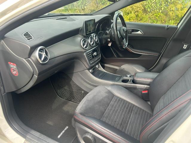 MERCEDES BENZ GLA-CLASS GLA250 4MATIC SPORTS