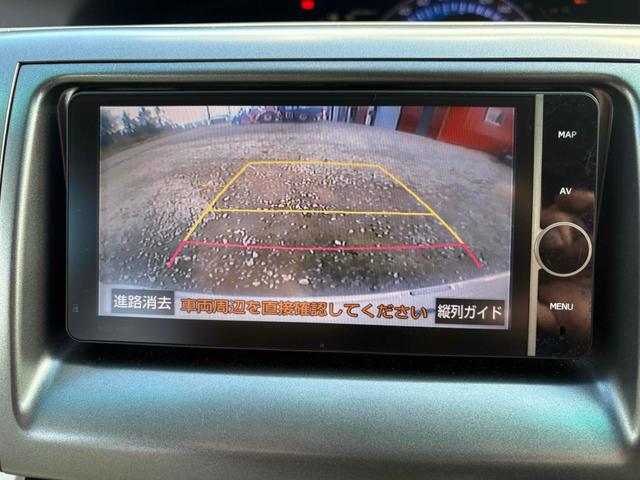 エスティマハイブリッド Ｘ　４ＷＤ　ＥＴＣ　バックカメラ　ナビ　ＴＶ　クリアランスソナー　オートクルーズコントロール　両側電動スライドドア　ＨＩＤ　スマートキー　電動格納ミラー　３列シート　ＣＶＴ　１００Ｖ電源　盗難防止システム（4枚目）