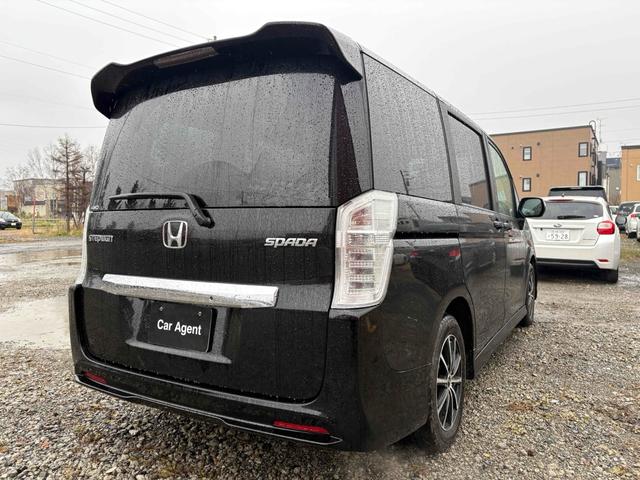 ステップワゴンスパーダ パワーエディション 4WD ETC バックカメラ TV 両側電動スライドドア HID スマートキー アイドリングストップ 3列シート CVT 盗難防止システム 衝突安全ボディ ABS ESC エアコン パワーステアリング(22枚目)