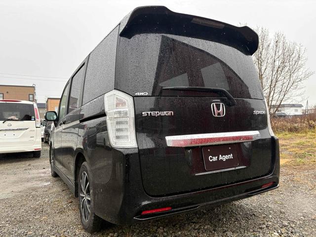 ステップワゴンスパーダ パワーエディション 4WD ETC バックカメラ TV 両側電動スライドドア HID スマートキー アイドリングストップ 3列シート CVT 盗難防止システム 衝突安全ボディ ABS ESC エアコン パワーステアリング(24枚目)