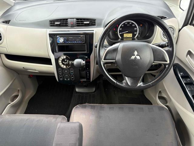 ｅＫワゴン Ｇ　４ＷＤ　バックカメラ　スマートキー　アイドリングストップ　電動格納ミラー　ベンチシート　ＣＶＴ　盗難防止システム　ＡＢＳ　ＣＤ　アルミホイール　衝突安全ボディ　パワーステアリング　パワーウィンドウ（2枚目）