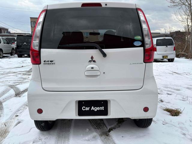 ｅＫワゴン Ｇ　４ＷＤ　バックカメラ　スマートキー　アイドリングストップ　電動格納ミラー　ベンチシート　ＣＶＴ　盗難防止システム　ＡＢＳ　ＣＤ　アルミホイール　衝突安全ボディ　パワーステアリング　パワーウィンドウ（17枚目）