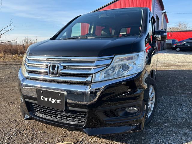 ステップワゴンスパーダ パワーエディション　４ＷＤ　ＥＴＣ　バックカメラ　ＴＶ　両側電動スライドドア　ＨＩＤ　キーレスエントリー　アイドリングストップ　電動格納ミラー　後席モニター　３列シート　ＣＶＴ　アルミホイール　盗難防止システム（13枚目）