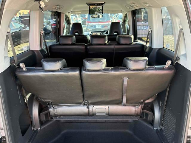 ステップワゴンスパーダ パワーエディション　４ＷＤ　ＥＴＣ　バックカメラ　ＴＶ　両側電動スライドドア　ＨＩＤ　キーレスエントリー　アイドリングストップ　電動格納ミラー　後席モニター　３列シート　ＣＶＴ　アルミホイール　盗難防止システム（30枚目）