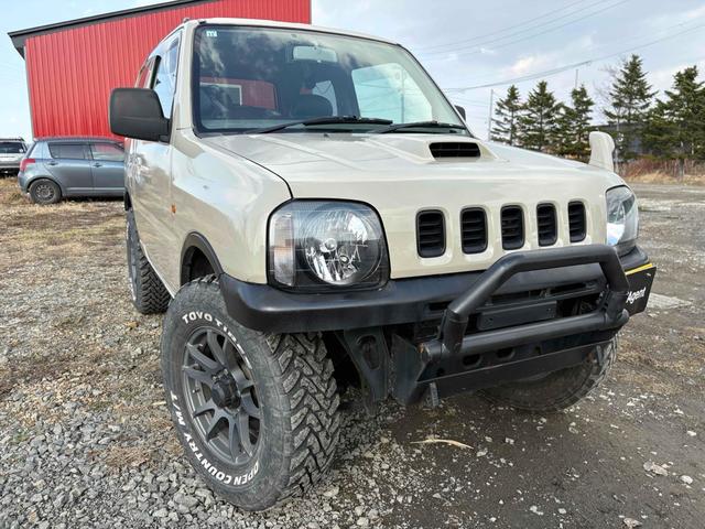 ジムニー ＦＩＳフリースタイルワールドカップリミテッド　全塗装済み　リフトアップ　４ＷＤ　ＥＴＣ　ＴＶ　キーレスエントリー　ＭＴ　ＡＢＳ　アルミホイール　衝突安全ボディ（11枚目）
