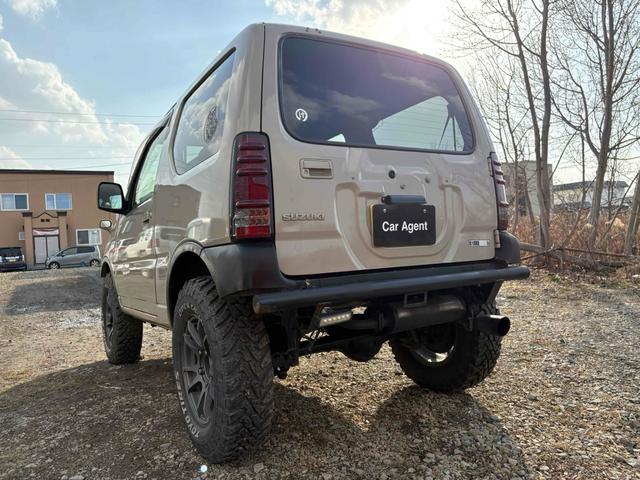 ジムニー ＦＩＳフリースタイルワールドカップリミテッド　全塗装済み　リフトアップ　４ＷＤ　ＥＴＣ　ＴＶ　キーレスエントリー　ＭＴ　ＡＢＳ　アルミホイール　衝突安全ボディ（19枚目）