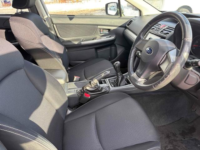 インプレッサG4 1.6i-L 4WD ETC バックカメラ TV アルミホイール MT スマートキー 盗難防止システム ABS ESC エアコン パワーステアリング パワーウィンドウ(8枚目)