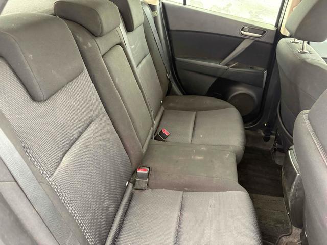 アクセラスポーツ １５Ｃ　ＴＶ　アルミホイール　キーレスエントリー　ＣＶＴ　盗難防止システム　衝突安全ボディ　ＡＢＳ　エアコン　パワーステアリング　パワーウィンドウ（6枚目）