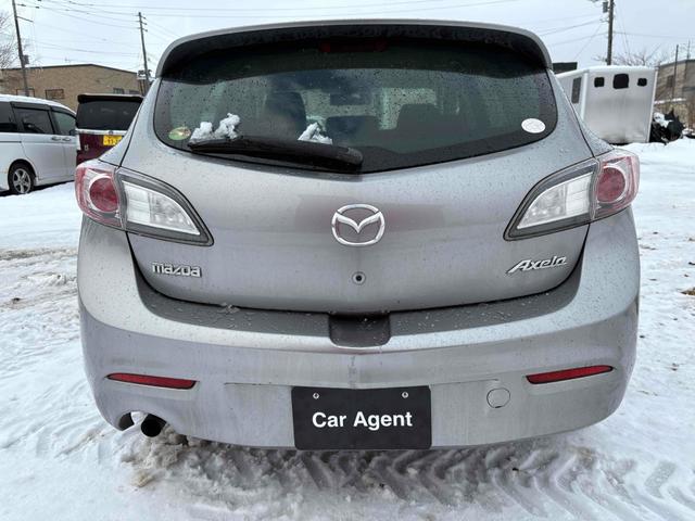 アクセラスポーツ １５Ｃ　ＴＶ　アルミホイール　キーレスエントリー　ＣＶＴ　盗難防止システム　衝突安全ボディ　ＡＢＳ　エアコン　パワーステアリング　パワーウィンドウ（17枚目）