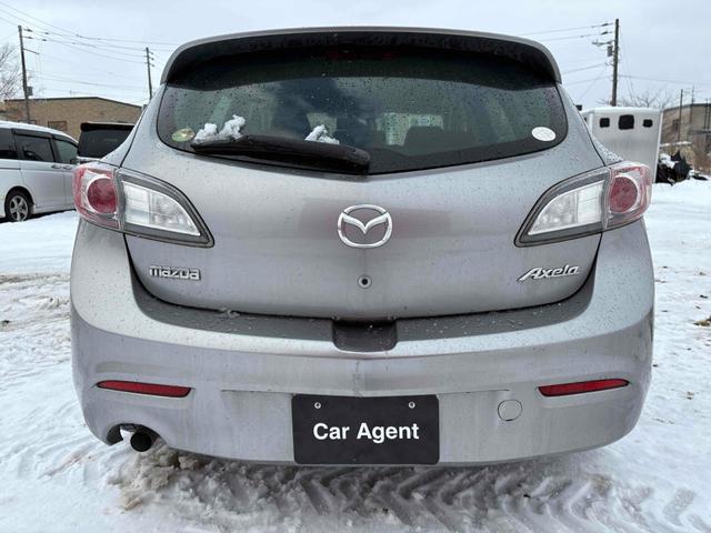 アクセラスポーツ １５Ｃ　ＴＶ　アルミホイール　キーレスエントリー　ＣＶＴ　盗難防止システム　衝突安全ボディ　ＡＢＳ　エアコン　パワーステアリング　パワーウィンドウ（21枚目）