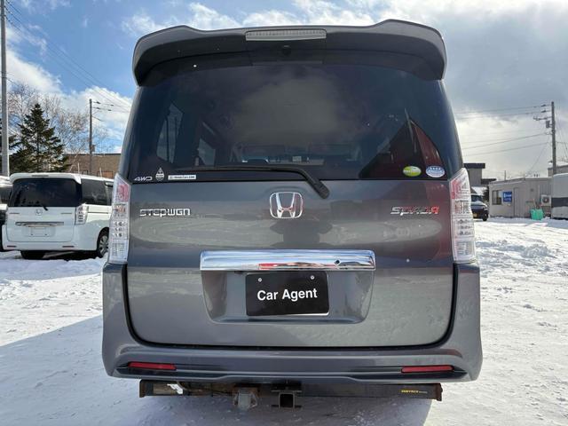 ステップワゴンスパーダ Ｚ　ＨＤＤナビエディション　ヒッチメンバー４ＷＤ　ＥＴＣ　バックカメラ　ナビ　ＴＶ　両側電動スライドドア　オートライト　ＨＩＤ　スマートキー　電動格納ミラー　フルフラット　ＡＴ　アルミホイール　ＣＤ　ＵＳＢ　盗難防止システム（28枚目）