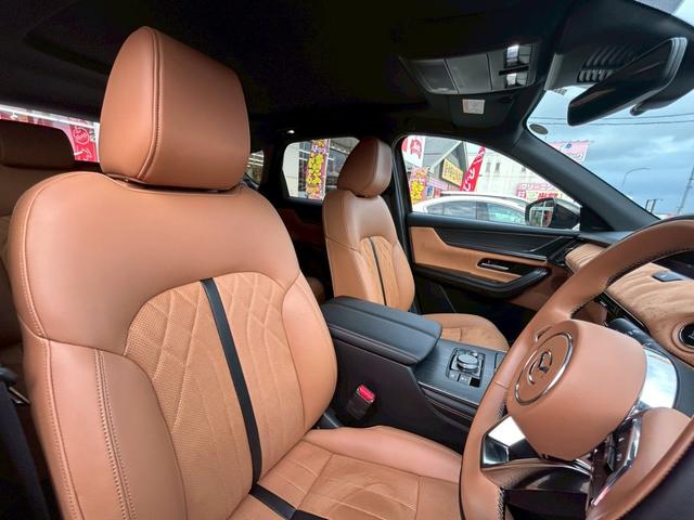 ＣＸ－６０ ＸＤ－ハイブリッド　プレミアムスポーツ　マツダコネクトナビＴＶ／ＢＯＳＥ／パノラマサンルーフ／３６０度モニター／茶革／ＬＥＤヘッドライト／シートヒーター／シートエアコン／ワイヤレス充電／ステアリングヒーター／レーダークルーズ／ＥＴＣ／（14枚目）