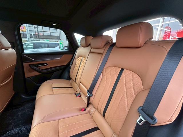 ＣＸ－６０ ＸＤ－ハイブリッド　プレミアムスポーツ　マツダコネクトナビＴＶ／ＢＯＳＥ／パノラマサンルーフ／３６０度モニター／茶革／ＬＥＤヘッドライト／シートヒーター／シートエアコン／ワイヤレス充電／ステアリングヒーター／レーダークルーズ／ＥＴＣ／（17枚目）