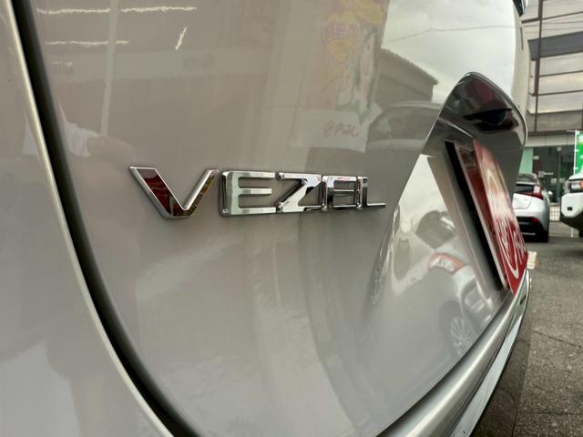 ヴェゼル ｅ：ＨＥＶ　Ｚ・ＰＬａＹパッケージ　ホンダセンシング／パノラマルーフ／ホンダコネクトナビＴＶ／アラウンドビューモニター／ＬＥＤヘッドライト／ワイヤレス充電／ハンズフリーパワーバックドア／シートヒーター／ステアリングヒーター／ＥＴＣ２．０（56枚目）