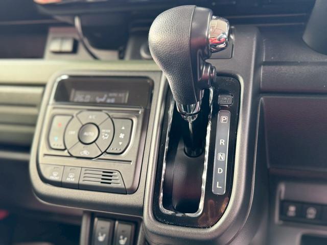 スペーシアギア ハイブリッドＸＺ　全方位モニター付９インチナビ／フルセグＴＶ／ドラレコ／両側パワースライドドア／セーフティサポート／ヘッドアップディスプレイ／ＬＥＤヘッドライト／シートヒーター／ステアリングヒーター／ＥＴＣ／ＵＳＢ（8枚目）