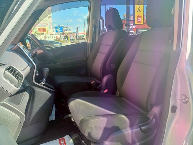 セレナ Ｂ　インテリジェントアラウンドビューモニター／全方位運転支援システム／クルーズコントロール／インテリジェントキー／プッシュエンジンスターター／ハロゲンヘッドランプ／オートライト／ハイビームアシスト／（7枚目）