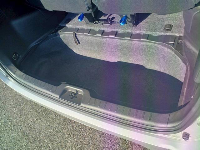 セレナ Ｂ　インテリジェントアラウンドビューモニター／全方位運転支援システム／クルーズコントロール／インテリジェントキー／プッシュエンジンスターター／ハロゲンヘッドランプ／オートライト／ハイビームアシスト／（34枚目）