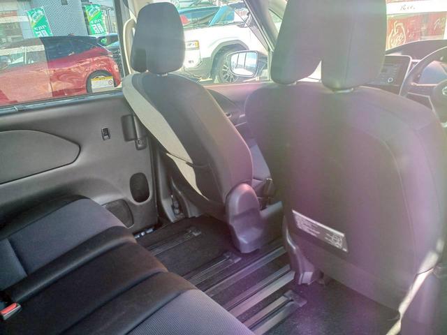 セレナ Ｂ　インテリジェントアラウンドビューモニター／全方位運転支援システム／クルーズコントロール／インテリジェントキー／プッシュエンジンスターター／ハロゲンヘッドランプ／オートライト／ハイビームアシスト／（37枚目）