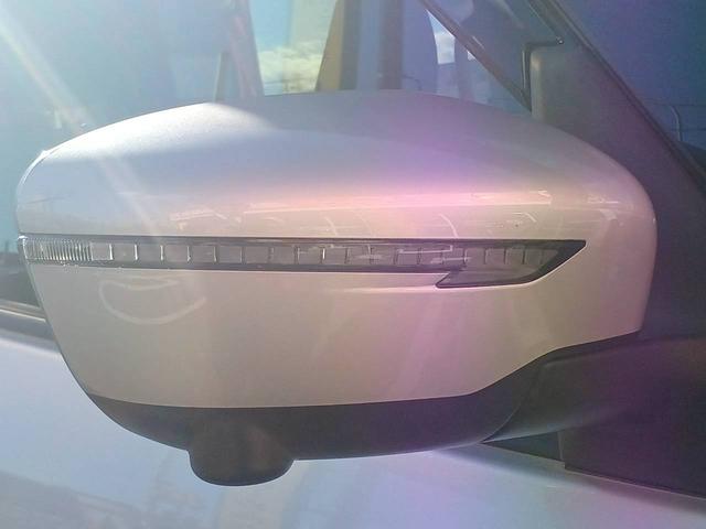 セレナ Ｂ　インテリジェントアラウンドビューモニター／全方位運転支援システム／クルーズコントロール／インテリジェントキー／プッシュエンジンスターター／ハロゲンヘッドランプ／オートライト／ハイビームアシスト／（53枚目）