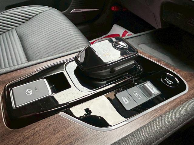 オーラ Ｇ　ＦＯＵＲ　レザーエディション　プロパイロット／ＢＯＳＥ／純正コネクトナビ／フルセグＴＶ／アラウンドビューモニター／インテリジェントルームミラー／シートヒーター／ステアリングヒーター／ＬＥＤヘッドライト／ＥＴＣ２．０／ワイヤレス充電（16枚目）