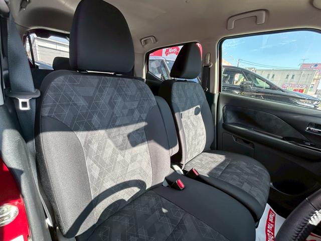 eKクロス EV P マイパイロット/純正スマートフォン連携ナビ/フルセグTV/全方位カメラ/デジタルインナーミラー/マイパイロットパーキング/シートヒーター/ステアヒーター/ETC/LEDライト/衝突被害軽減ブレーキ(16枚目)