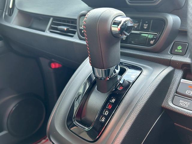 N-ONE RS ターボ/純正ナビ/フルセグTV/バックカメラ/ホンダセンシング/アダプティブクルコン/パドルシフト/LEDライト/オートハイビーム/シートヒーター/スマートキー/プッシュスタート/走行距離7100キロ(8枚目)