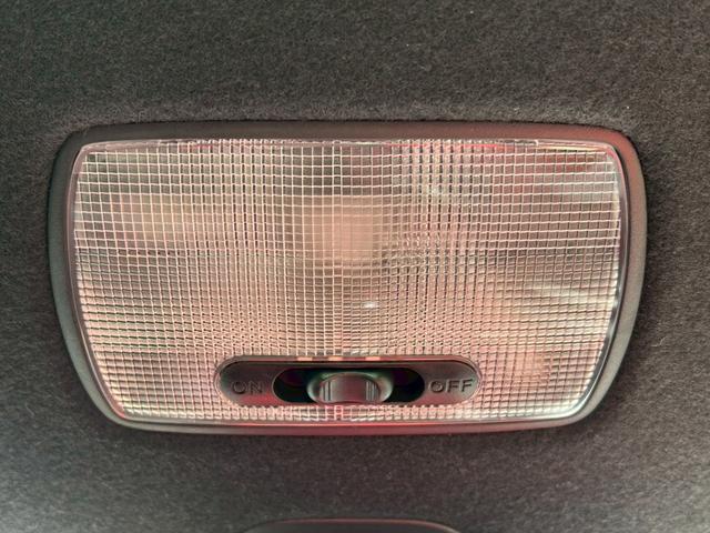 N-ONE RS ターボ/純正ナビ/フルセグTV/バックカメラ/ホンダセンシング/アダプティブクルコン/パドルシフト/LEDライト/オートハイビーム/シートヒーター/スマートキー/プッシュスタート/走行距離7100キロ(49枚目)