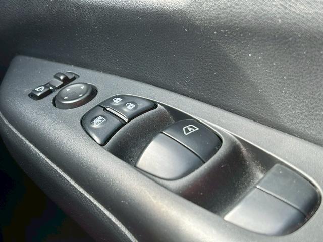 セレナ X エマージェンシーブレーキ/ディスプレイオーディオ/バックカメラ/両側スライドドア/インテリジェントキー/プッシュスタート/クルーズコントロール/車検整備付き/アップルあんしんライト保証1年付き/(49枚目)