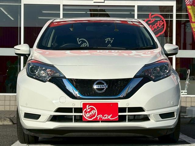 ノート ｅ－パワー　Ｂ　ナビ／バックカメラ／Ｂｌｕｅｔｏｏｔｈ／エマージェンシーブレーキ／インテリジェントキー／プッシュスタート／車検整備付き／アップルあんしんライト保証１年付き／（2枚目）