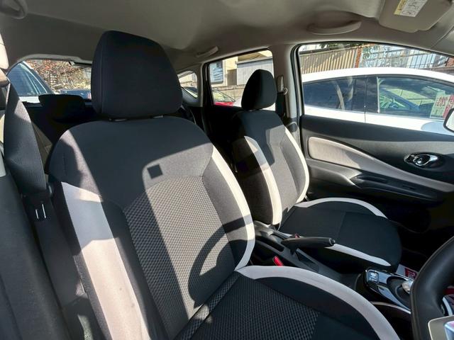 ノート ｅ－パワー　Ｂ　ナビ／バックカメラ／Ｂｌｕｅｔｏｏｔｈ／エマージェンシーブレーキ／インテリジェントキー／プッシュスタート／車検整備付き／アップルあんしんライト保証１年付き／（11枚目）