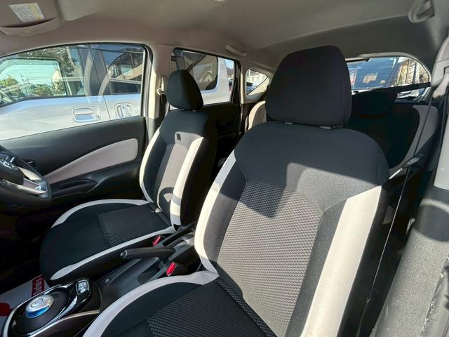 ノート ｅ－パワー　Ｂ　ナビ／バックカメラ／Ｂｌｕｅｔｏｏｔｈ／エマージェンシーブレーキ／インテリジェントキー／プッシュスタート／車検整備付き／アップルあんしんライト保証１年付き／（13枚目）