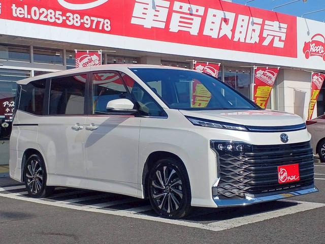 ヴォクシー Ｓ－Ｚ　両側パワースライドドア／１０．５インチディスプレイオーディオ／ＴＶ／バックカメラ／セーフティセンス／ＬＥＤヘッドライト／シートヒーター／ＥＴＣ２．０／１７インチ純正ＡＷ／走行距離１２９６３ｋｍ／（26枚目）