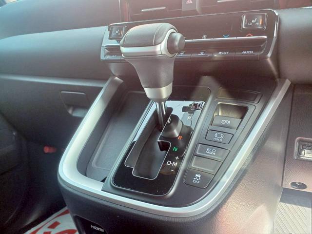 ヴォクシー Ｓ－Ｚ　両側パワースライドドア／１０．５インチディスプレイオーディオ／ＴＶ／バックカメラ／セーフティセンス／ＬＥＤヘッドライト／シートヒーター／ＥＴＣ２．０／１７インチ純正ＡＷ／走行距離１０９５７ｋｍ／（7枚目）