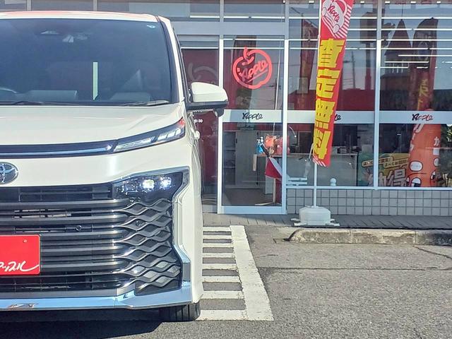 ヴォクシー Ｓ－Ｚ　両側パワースライドドア／１０．５インチディスプレイオーディオ／ＴＶ／バックカメラ／セーフティセンス／ＬＥＤヘッドライト／シートヒーター／ＥＴＣ２．０／１７インチ純正ＡＷ／走行距離１０９５７ｋｍ／（27枚目）