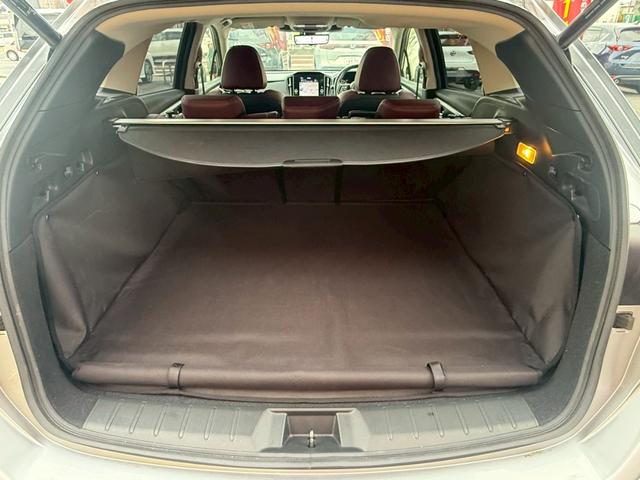 レヴォーグ ＳＴＩスポーツ　ＥＸ　ボルドーレザーシート／１１．６インチセンターディスプレイナビ／フルセグＴＶ／バックカメラ／ハンズフリーパワーバックドア／アイサイトＸテクノロジー／ＫＥＤライト／パワーシート／前後席シートヒーター／（14枚目）