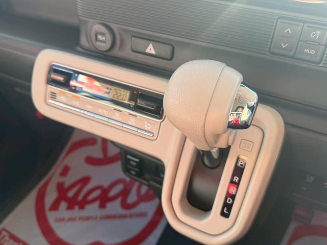 ワゴンＲスマイル ハイブリッドＸ　２トーンルーフ／両側パワースライドドア／セーフティサポート／シートヒーター／ＬＥＤヘッドライト／アイドリングストップ／ファブリックシート／（10枚目）