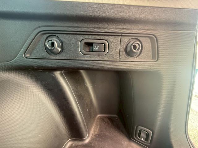 フォレスター Ｘ－ブレイク　ＤＩＡＴＯＮＥＳＯＵＮＤナビ／フルセグＴＶ／バックカメラ／デジタルインナーミラー／アイサイトコアテクノロジー／パワーシート／シートヒーター／ステアリングヒーター／スマートキー／プッシュスタート／ＬＥＤ（48枚目）