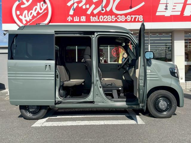 Ｎ－ＶＡＮ ｅ： ｅ：　ファン　純正ナビ／フルセグＴＶ／バックカメラ／ＥＴＣ／ＬＥＤ／ホンダセンシング／アダプティブクルーズコントロール／オートハイビーム／急速充電ポート／シートヒーター／ドラレコ／充電用タイプＣジャック／（21枚目）