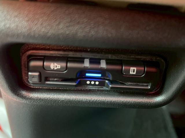 Ｎ－ＶＡＮ ｅ： ｅ：　ファン　純正ナビ／フルセグＴＶ／バックカメラ／ＥＴＣ／ＬＥＤ／ホンダセンシング／アダプティブクルーズコントロール／オートハイビーム／急速充電ポート／シートヒーター／ドラレコ／充電用タイプＣジャック／（39枚目）